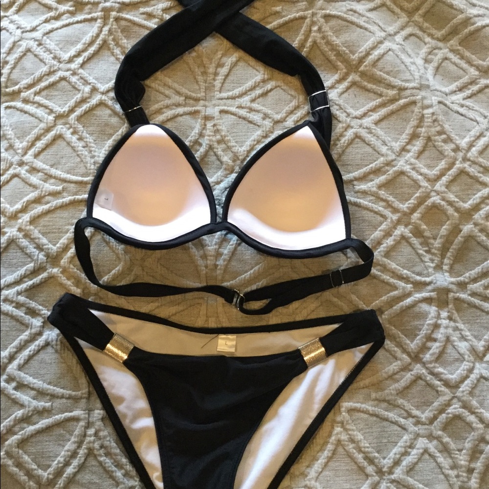 Swimsuit - Picture 3 of 3
